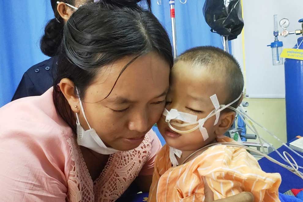 Myanmar boy recovers from surgery in Cambodia